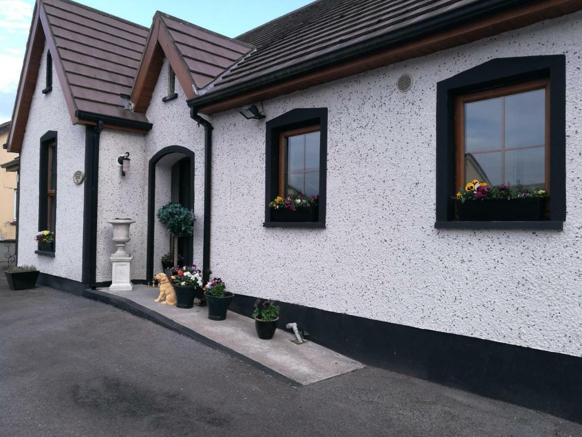 Assaroe House Bed & Breakfast Балишанън Екстериор снимка