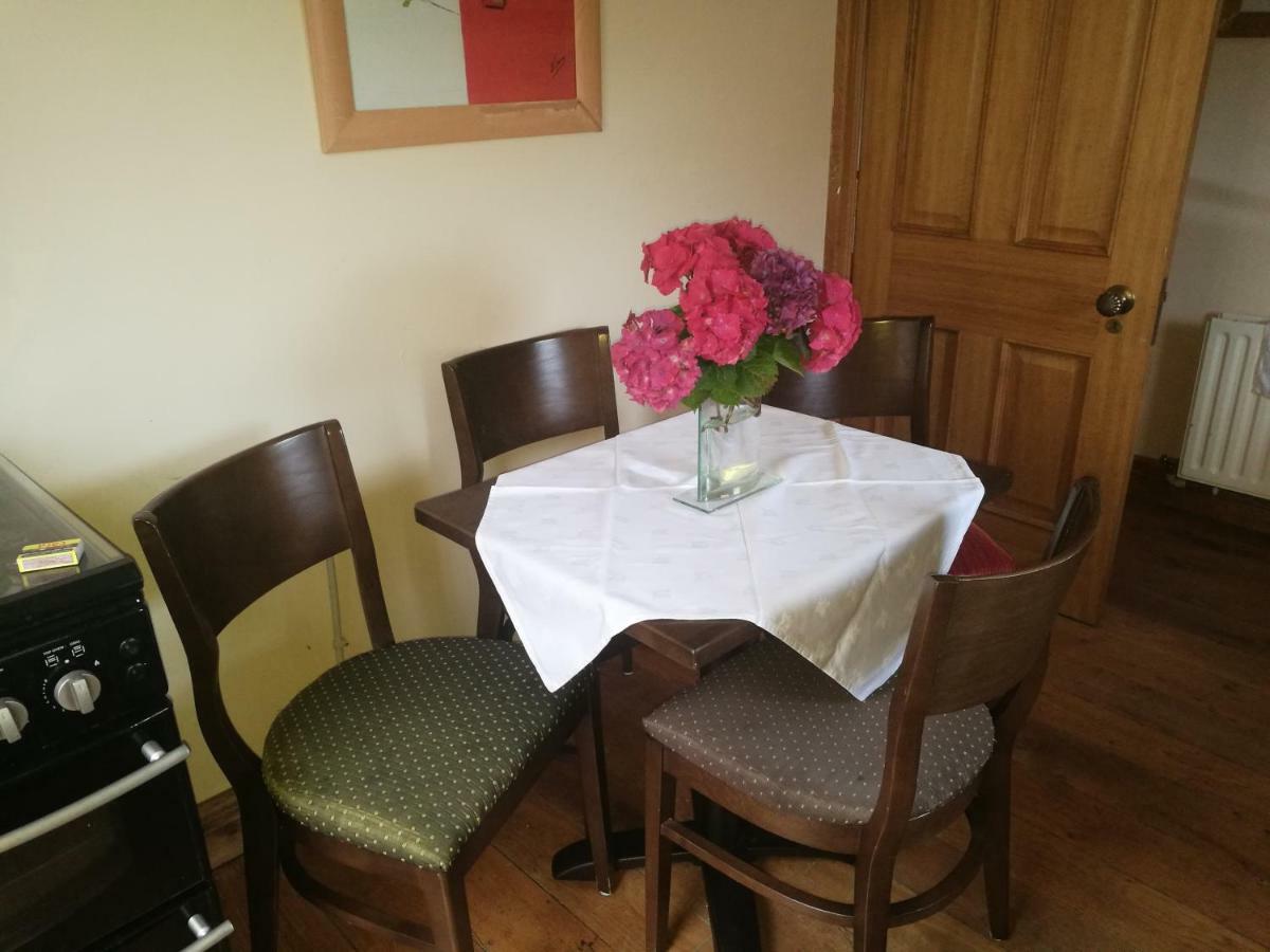 Assaroe House Bed & Breakfast Балишанън Екстериор снимка
