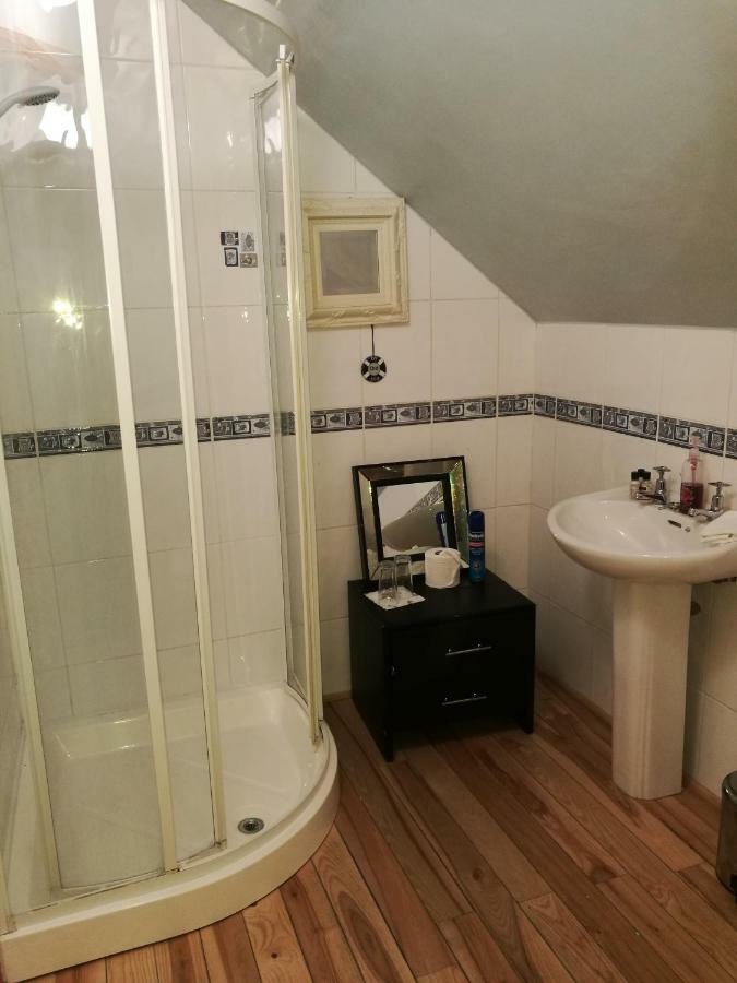 Assaroe House Bed & Breakfast Балишанън Екстериор снимка